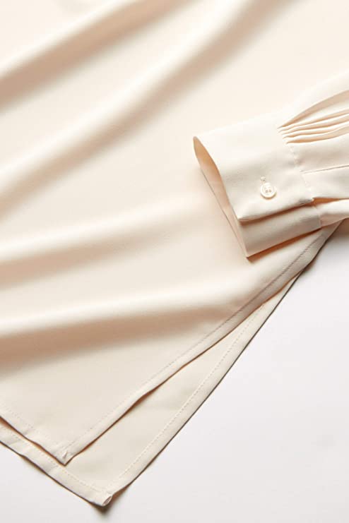 Plus Size Pop-over Blouse with Covered Placket And Side Slits - Image 15