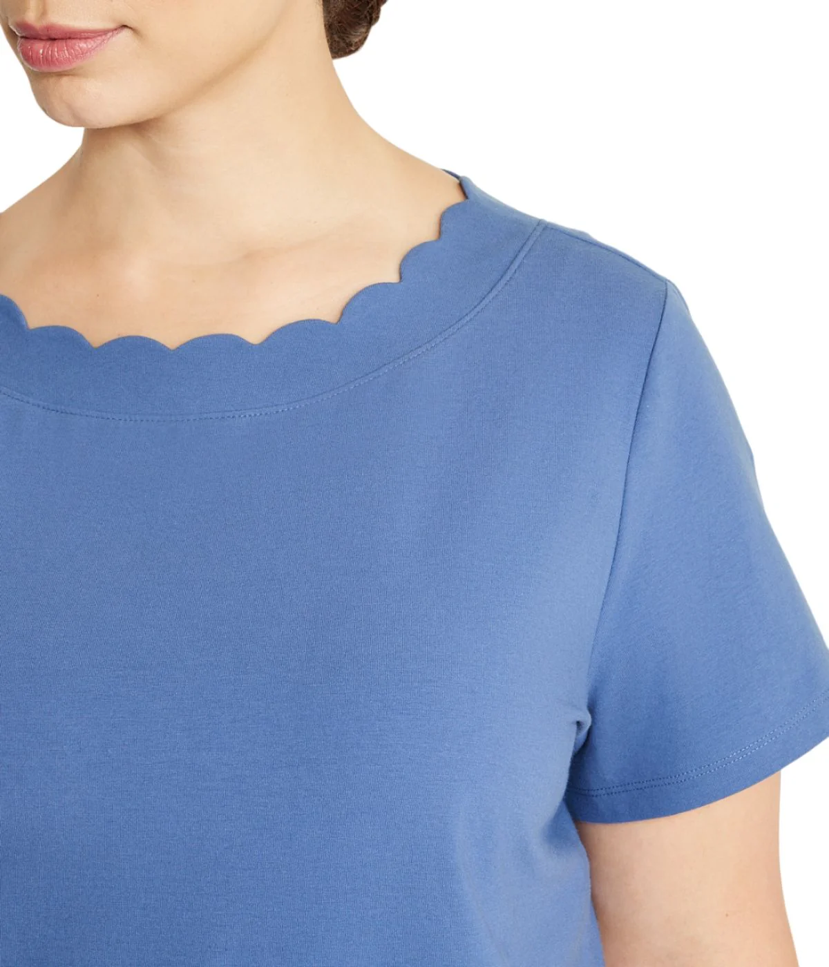 Plus Size Scallop Short Sleeve T-Shirt - Image 4